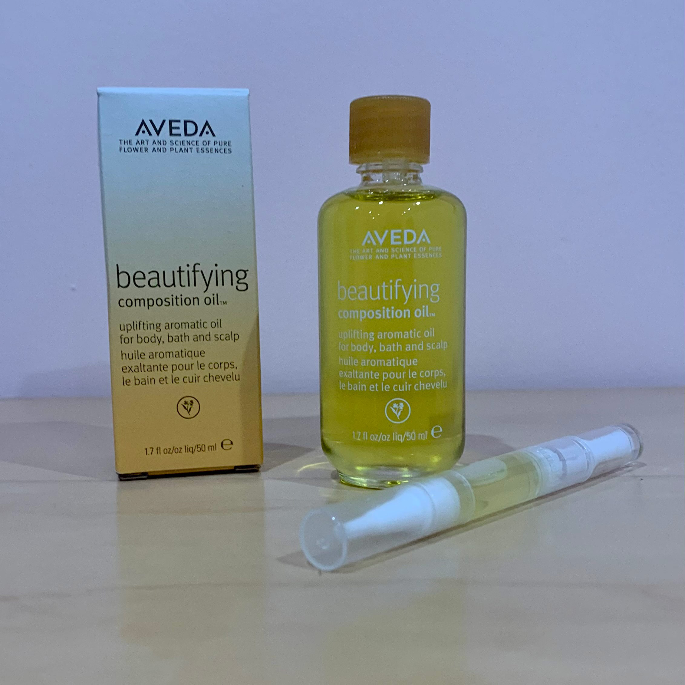 Beautifying Oil Composition Duo